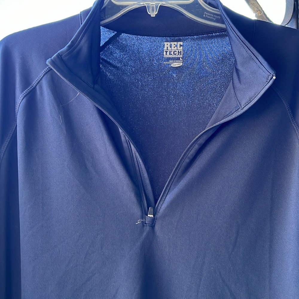 ⭐️ Old Navy Rec Tech Performsnce gear blue long sleeve pullover 1/4 zip up L